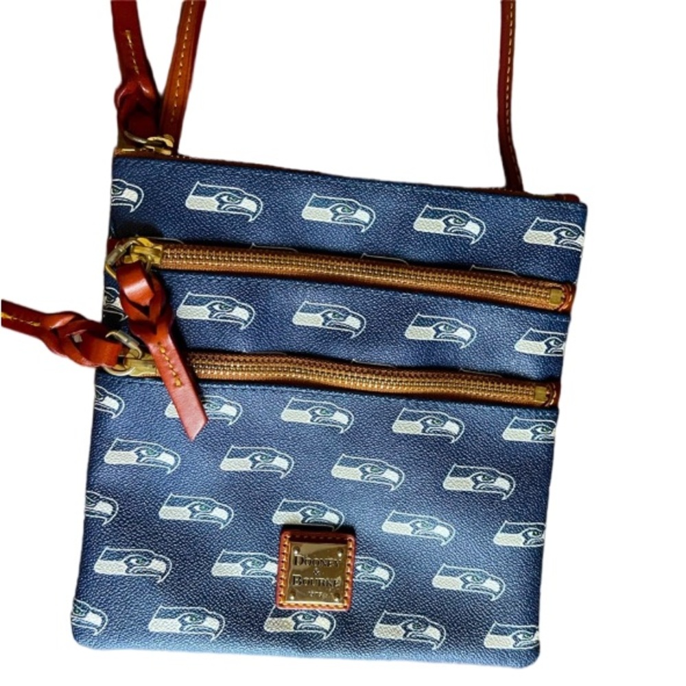 Dooney and Bourke Seahawks Triple Zip Crossbody purse
